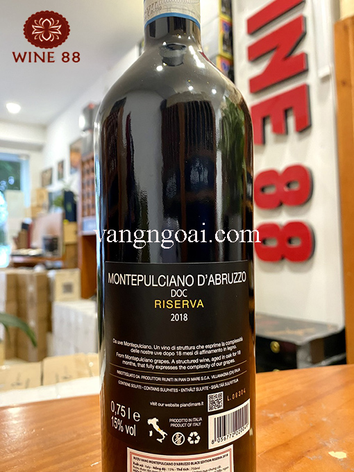 Rượu Vang Ý Black Edition Montepulciano D Abruzzo Riserva DOC 